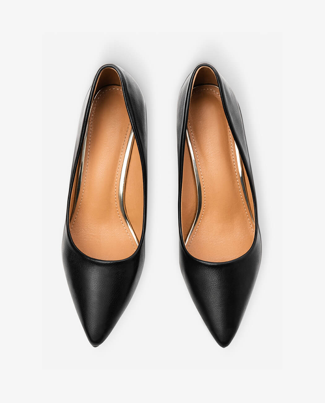 Women Black Solid Pumps