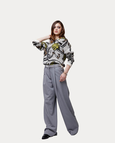 Mid-Rise Frayed Pant