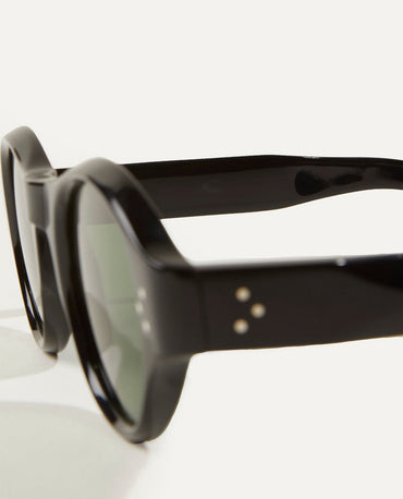 Heavy plastic material round sunglasses