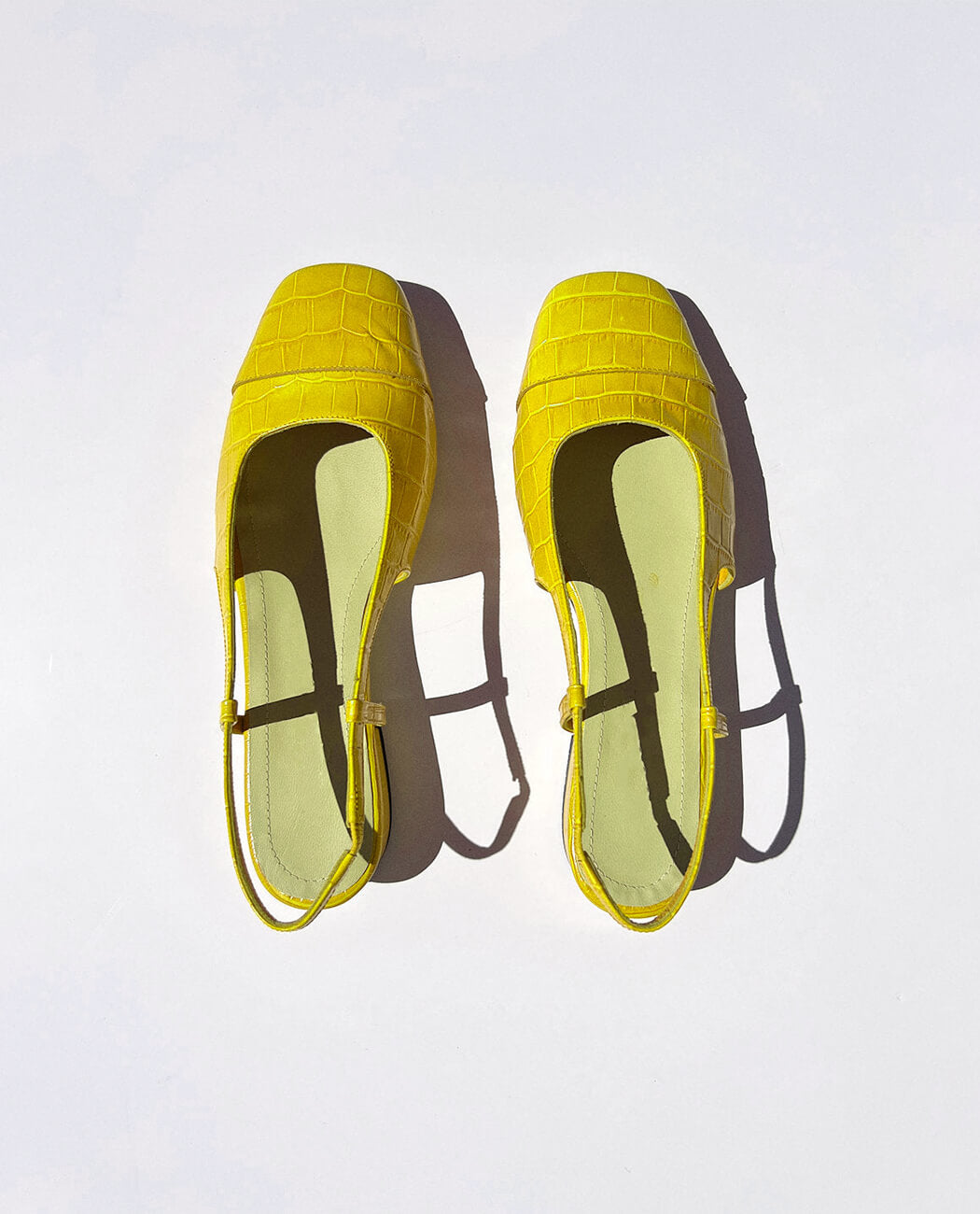 Embossed low heel multi color casual sandal